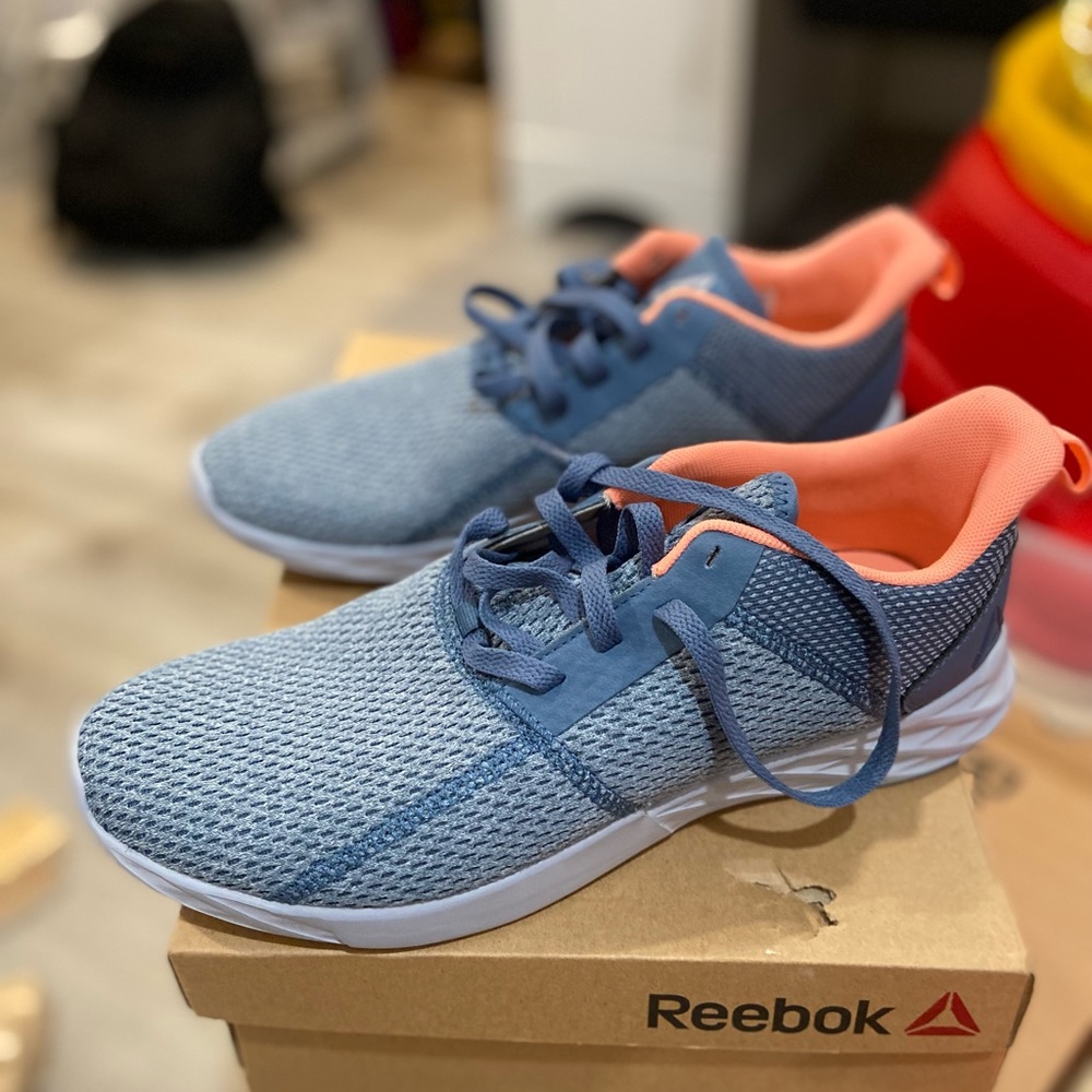 Reebok Running shoes - size 10 (brand new)